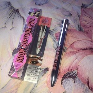 Benefit Brow Contour